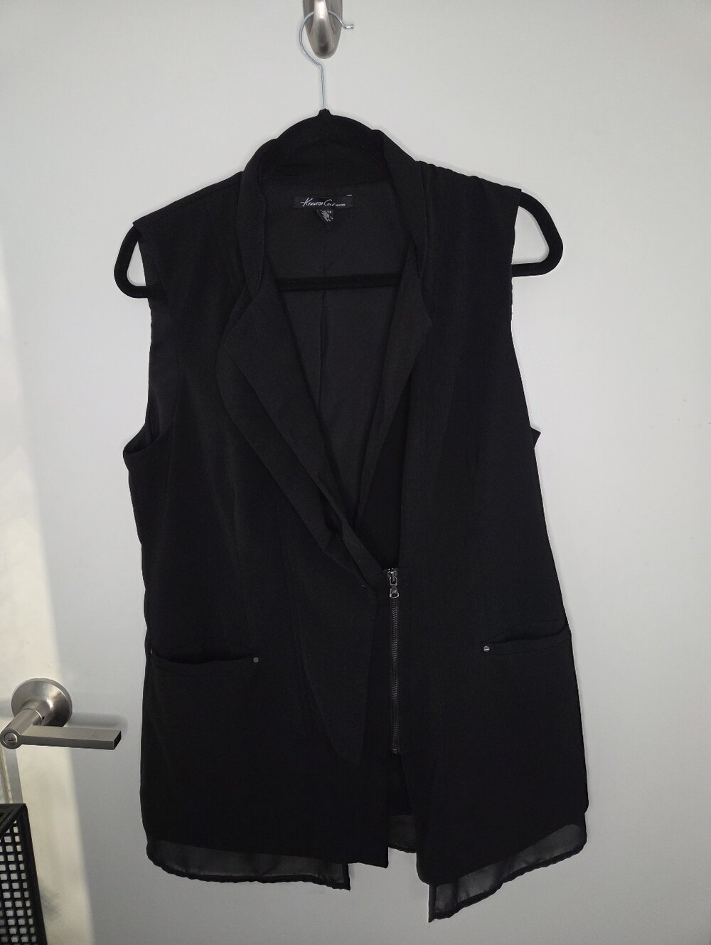 Kenneth Cole New York Size 14 Black Asymmetrical Sleeveless Blazer Vest